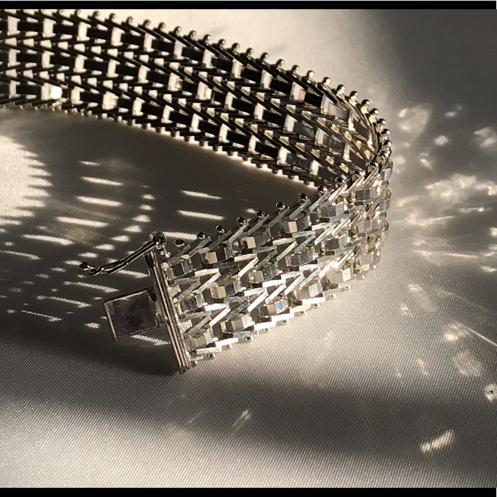Milor Sterling Diamond-Cut Woven Link Bracelet - Picture 8 of 11